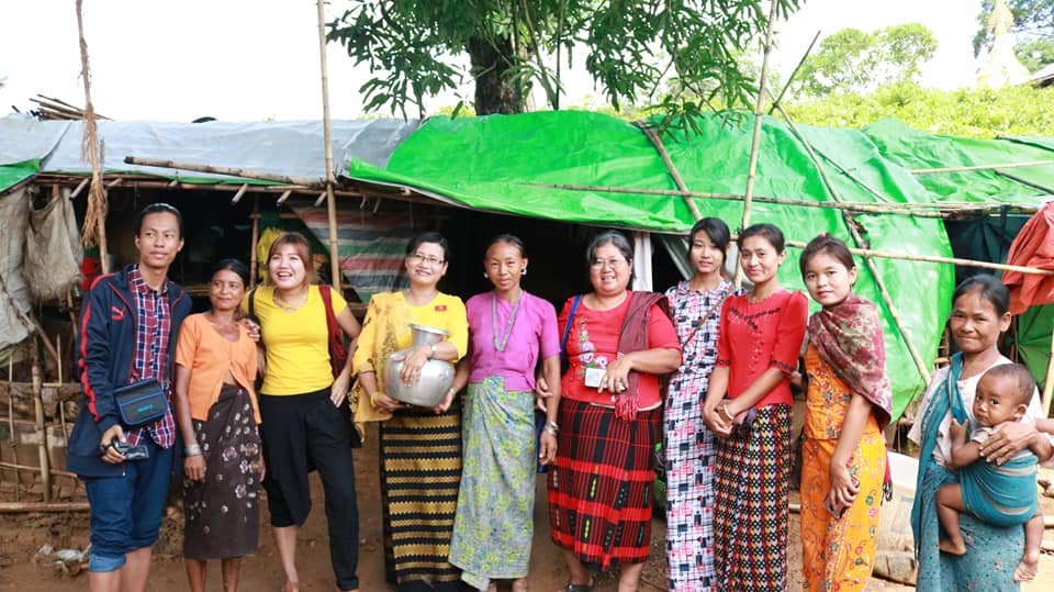 Meeting with Kyawtaw villagers (11)