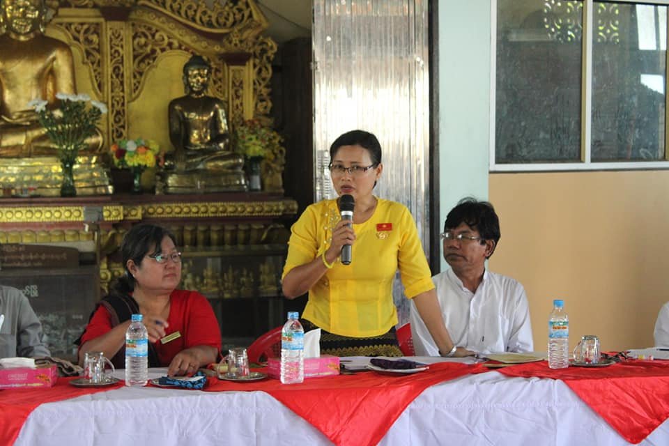 Meeting with Kyawtaw villagers (2)