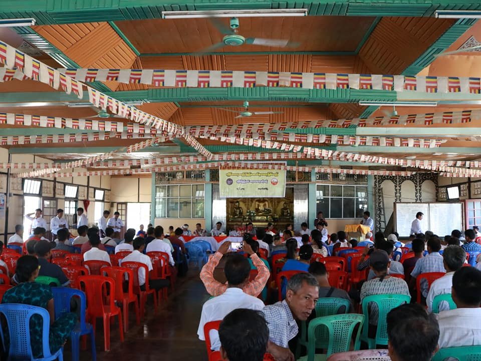 Meeting with Kyawtaw villagers (3)